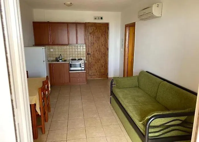 Marialena Hotel 2*