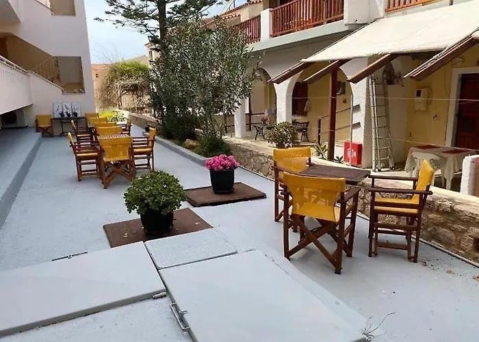 فندق Marialena 2*